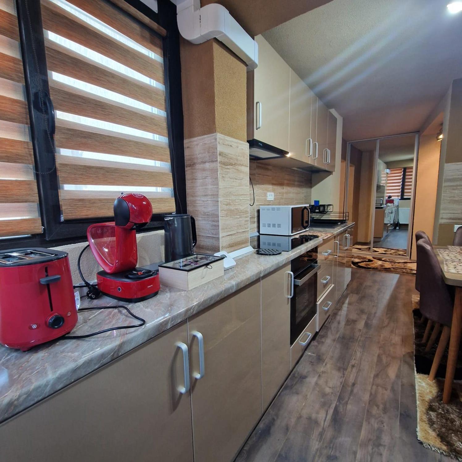 Apartament Iulius 4 Curtea de Argeş Екстериор снимка